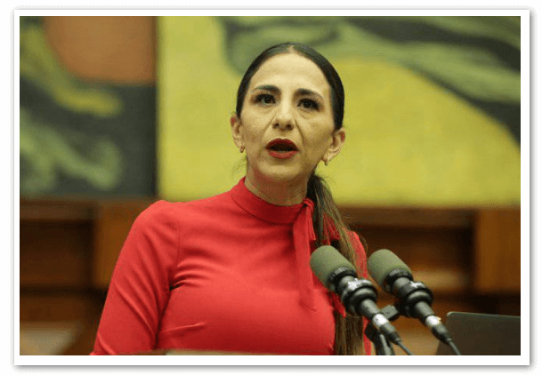 renuncia-de-la-ministra-del-mag-de-ecuador